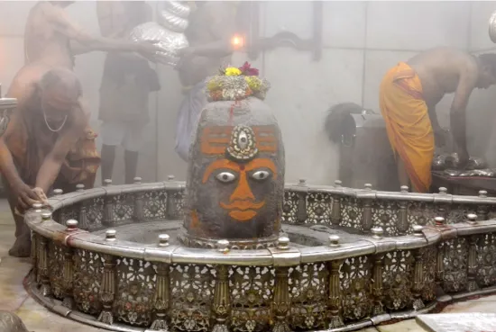 Bhasma Aarti at Mahakaleshwar Jyotirlinga Bhasma Aarti at Mahakaleshwar Jyotirlinga